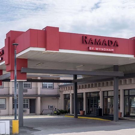 Ramada By Wyndham Thunder Bay Airlane Hotel Exterior foto
